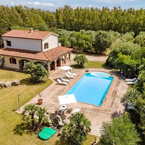 Farm stay Agri San Giuliano, Santa Maria la Palma